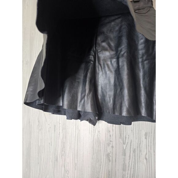 Do+Be Faux Leather Ruffle Skort Small Black Corporate Goth Edgy Y2K Street Style - Picture 4 of 7